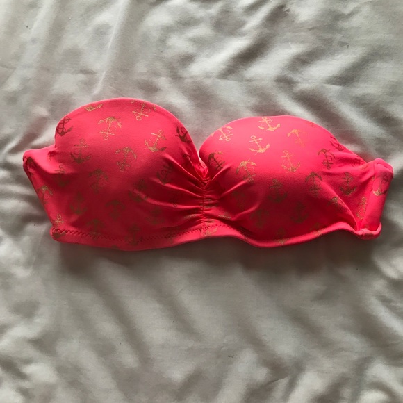 Bikini - Picture 3 of 3